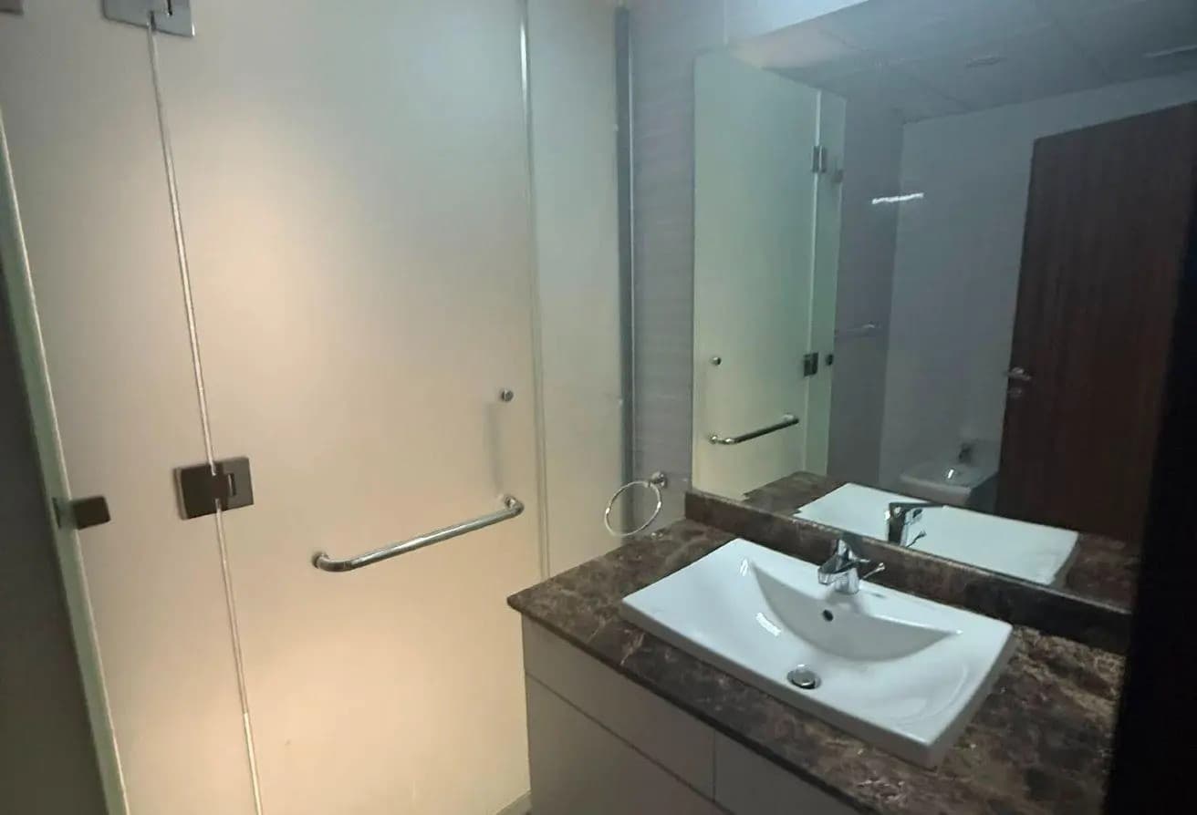 FF Studio-Balcony - All Bills Included - The Pearl