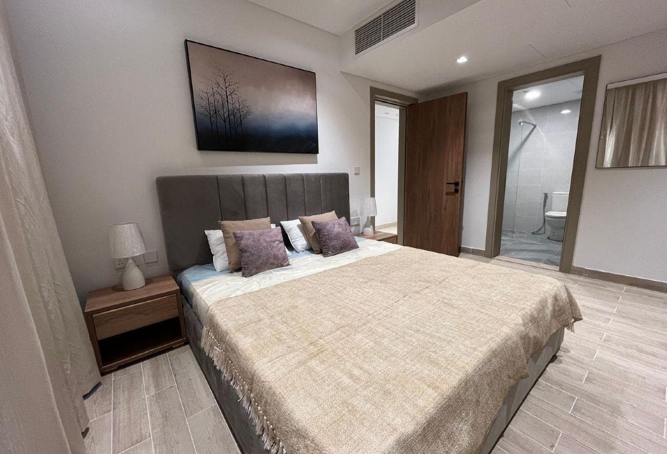 Brand New 2BHK FF Apartment W/2 Months Free!