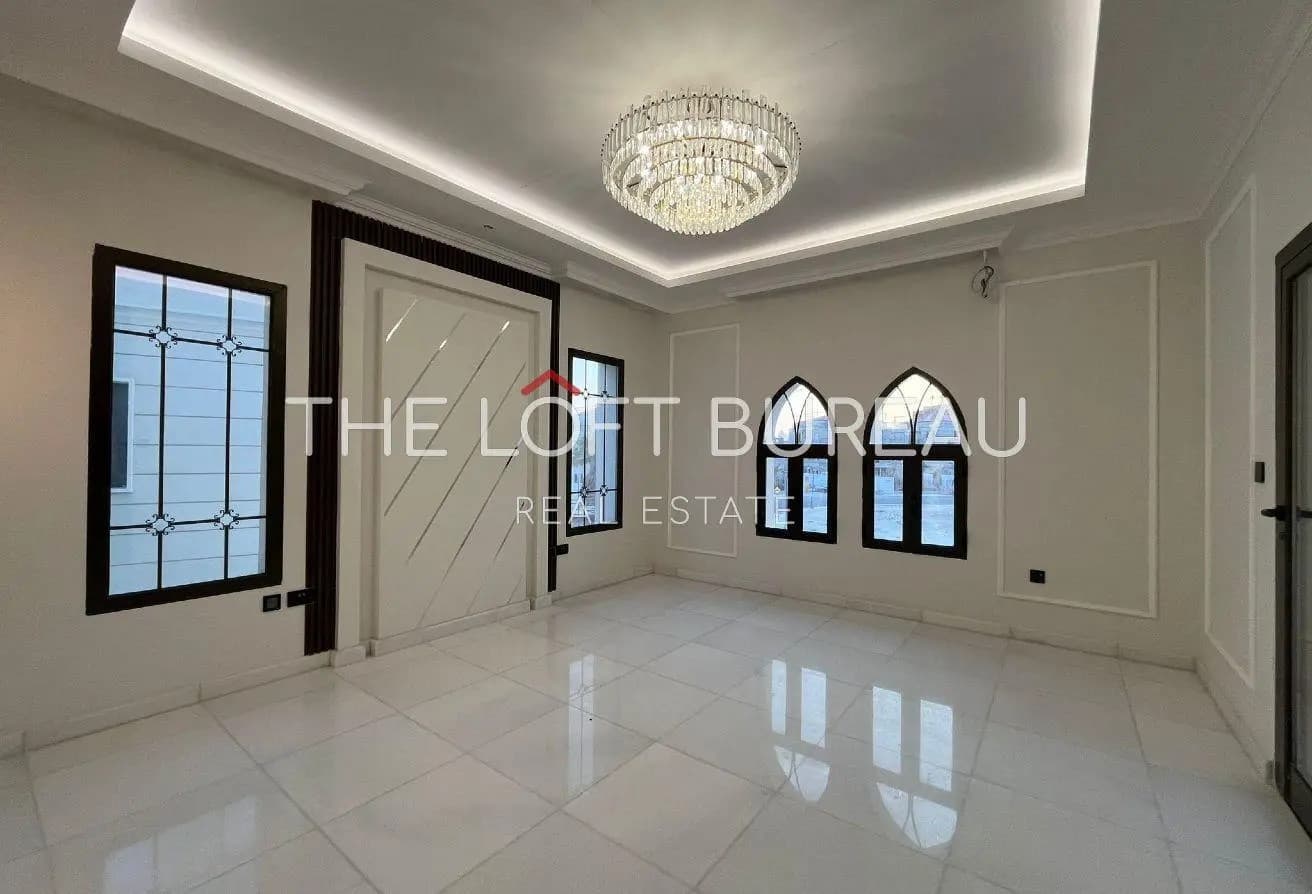 5 BD VILLA IN FREEHOLD AREA || PRIVATE BEACH