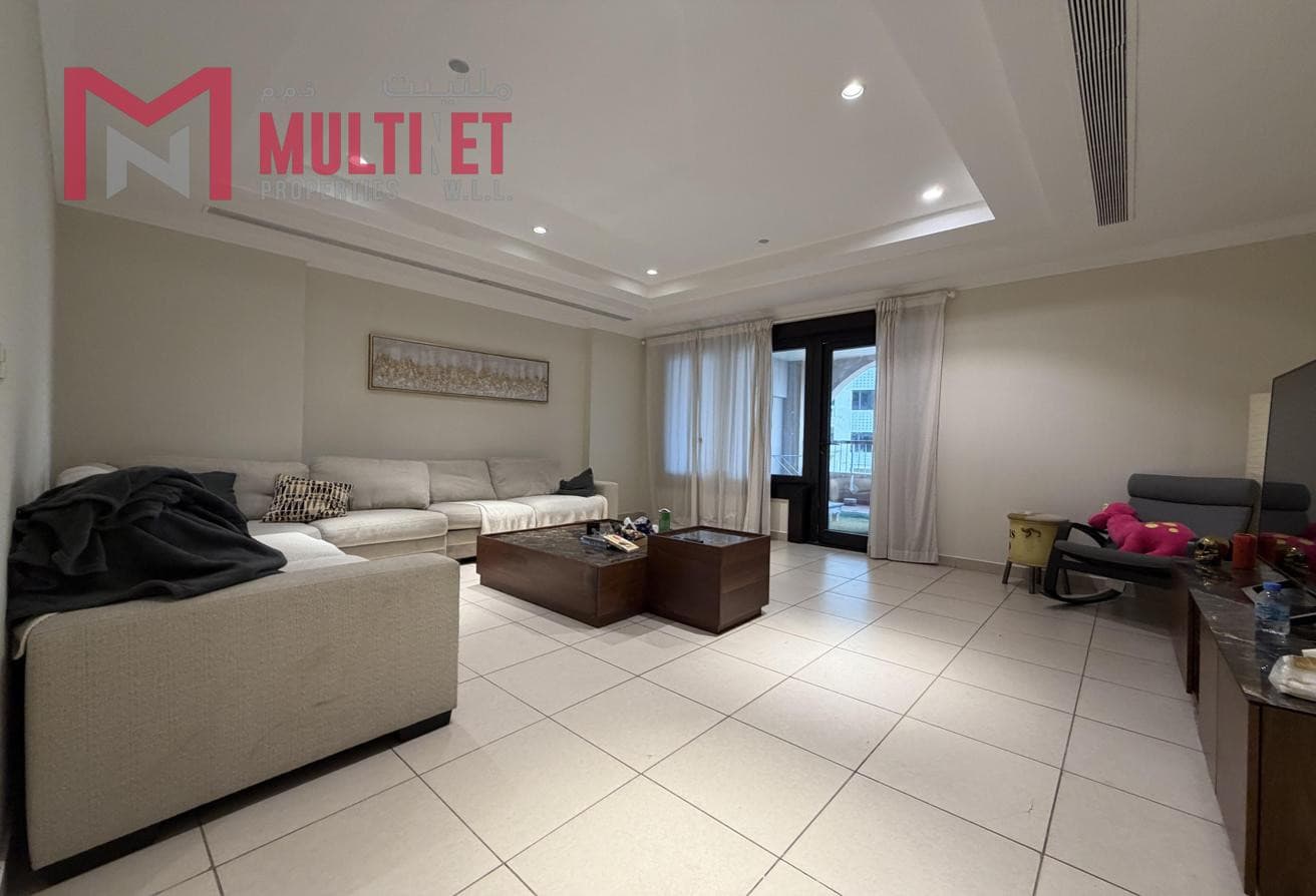 1 BHK + Small Room W/ Balcony in Porto Arabia