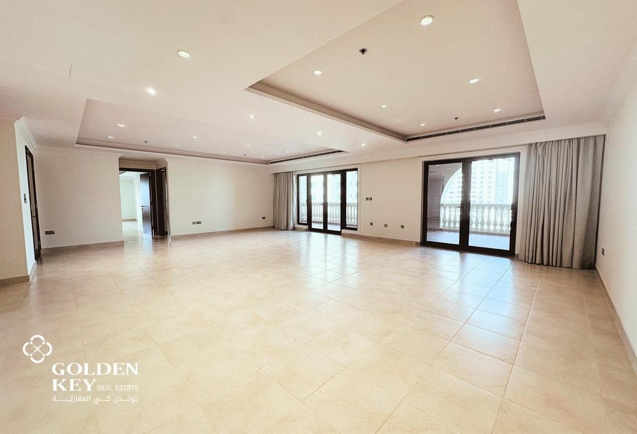 Porto Arabia| Semi Furnished 2+Balcony| Big Layout