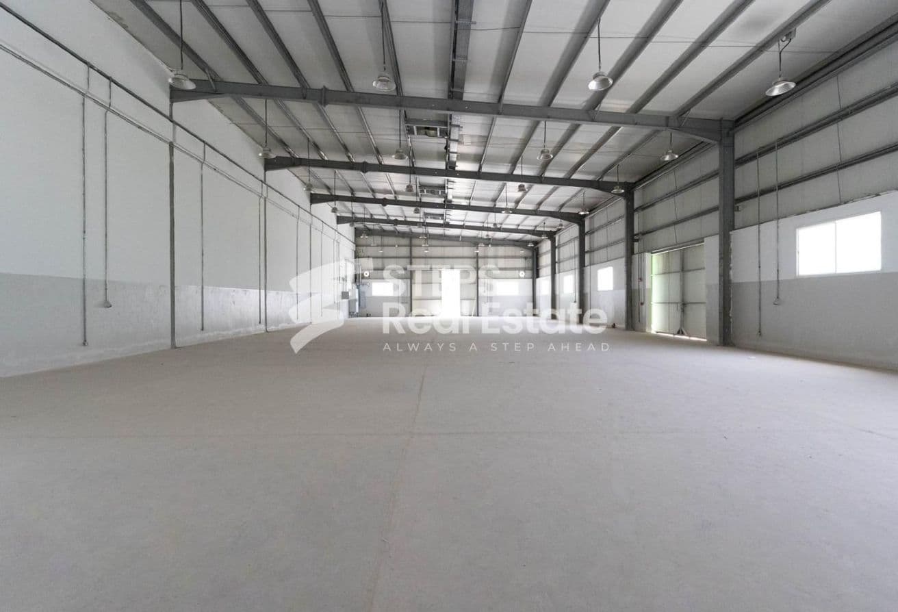 7,000 sqm Plastic Factory with Office Building