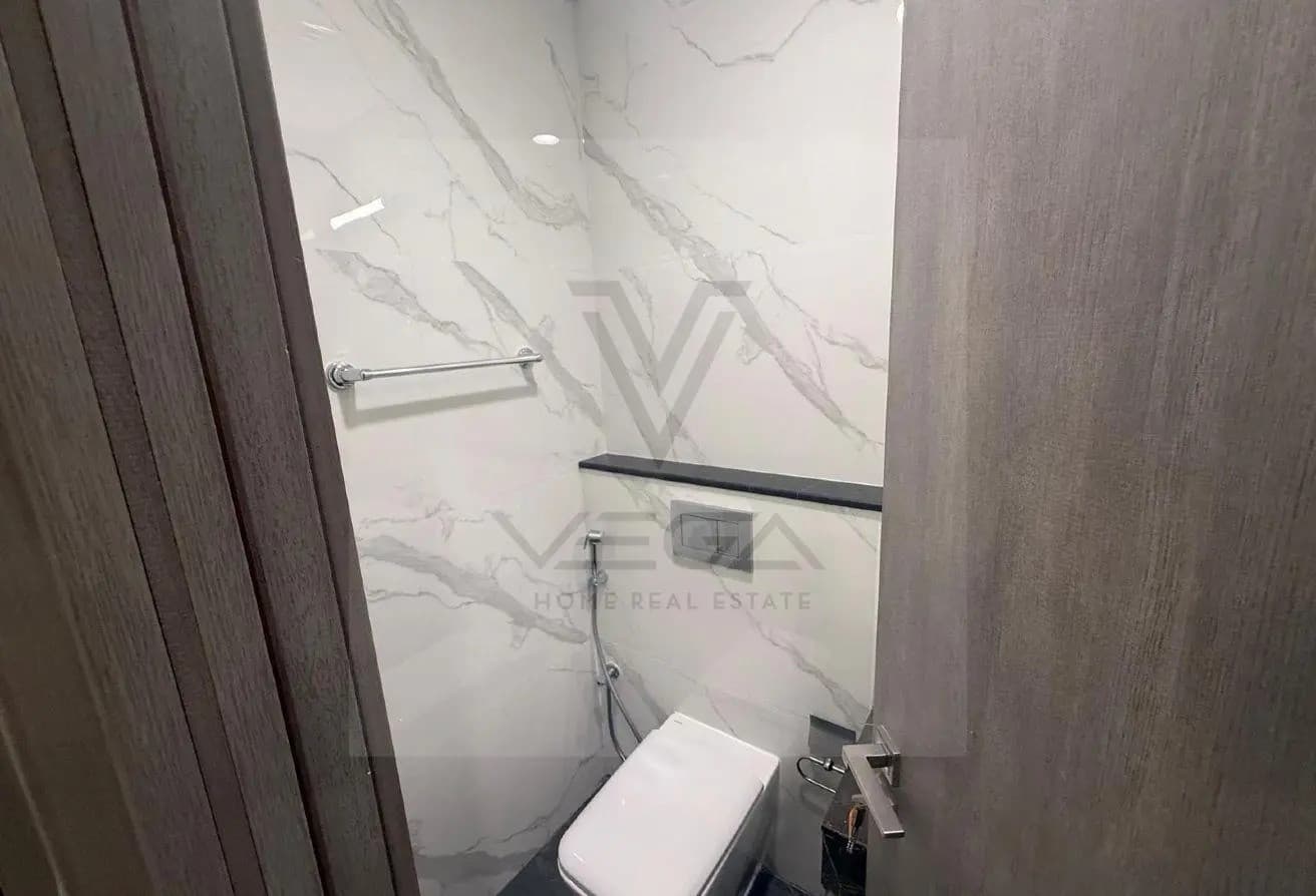Fully Furnished 2-Bedroom with City View