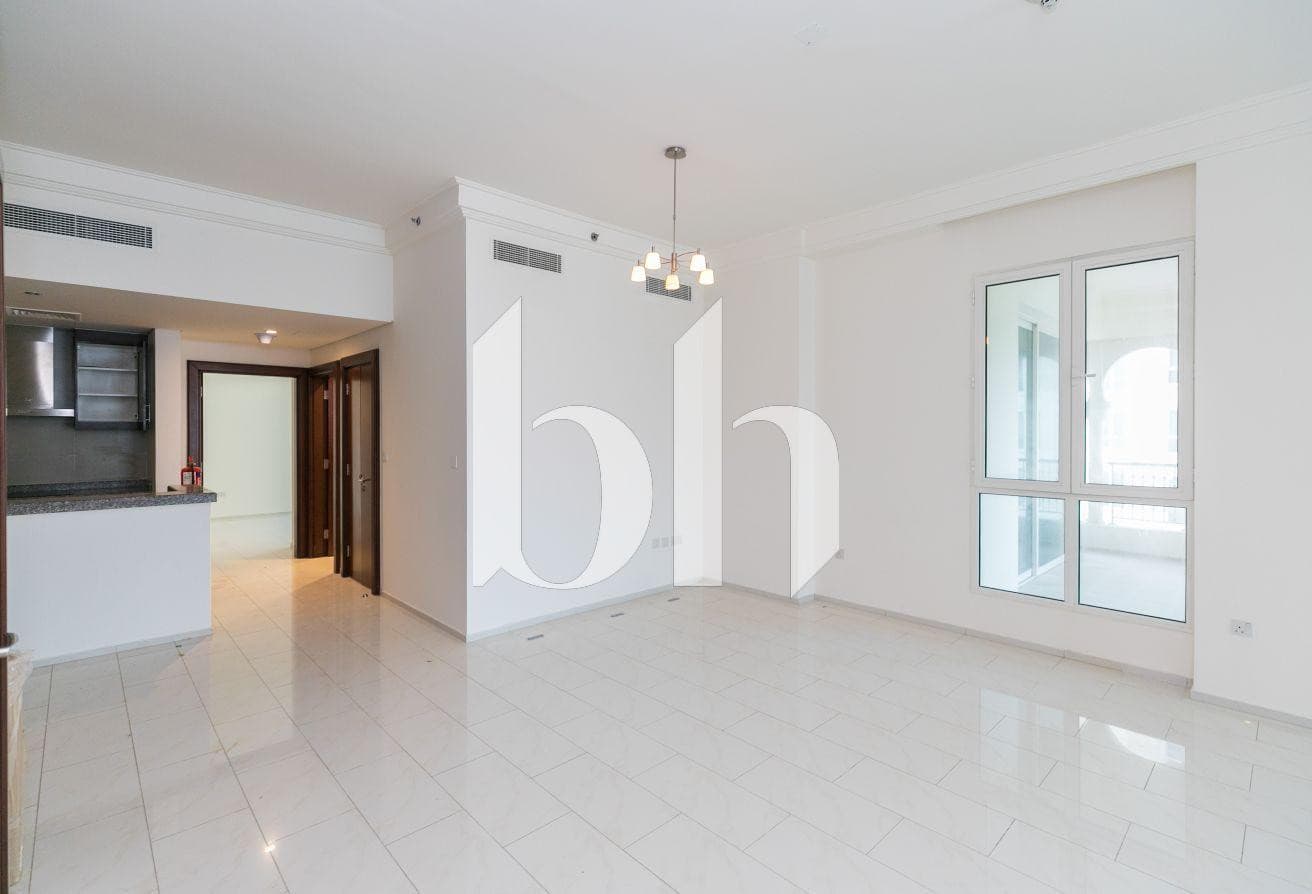 SPACIOUS | 2 BEDROOMS | SF | BEACH ACCESS