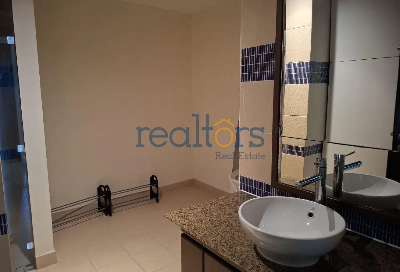 Sea View 2BR Semi Furnished | PA Tower 31