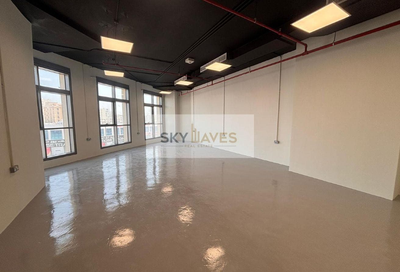 75 Sqm | Fitted Office Space Available| Bank St.