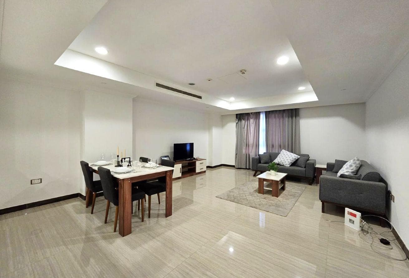 HIGH FLOOR | STUNNING 2 BHK FURNISHED + BALCONY