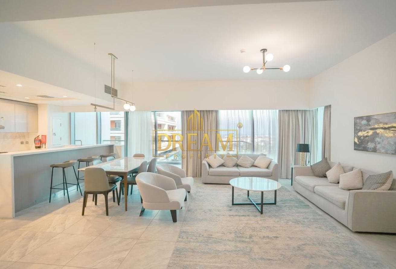Elegant FF 2 Bedroom + Maid | Balcony