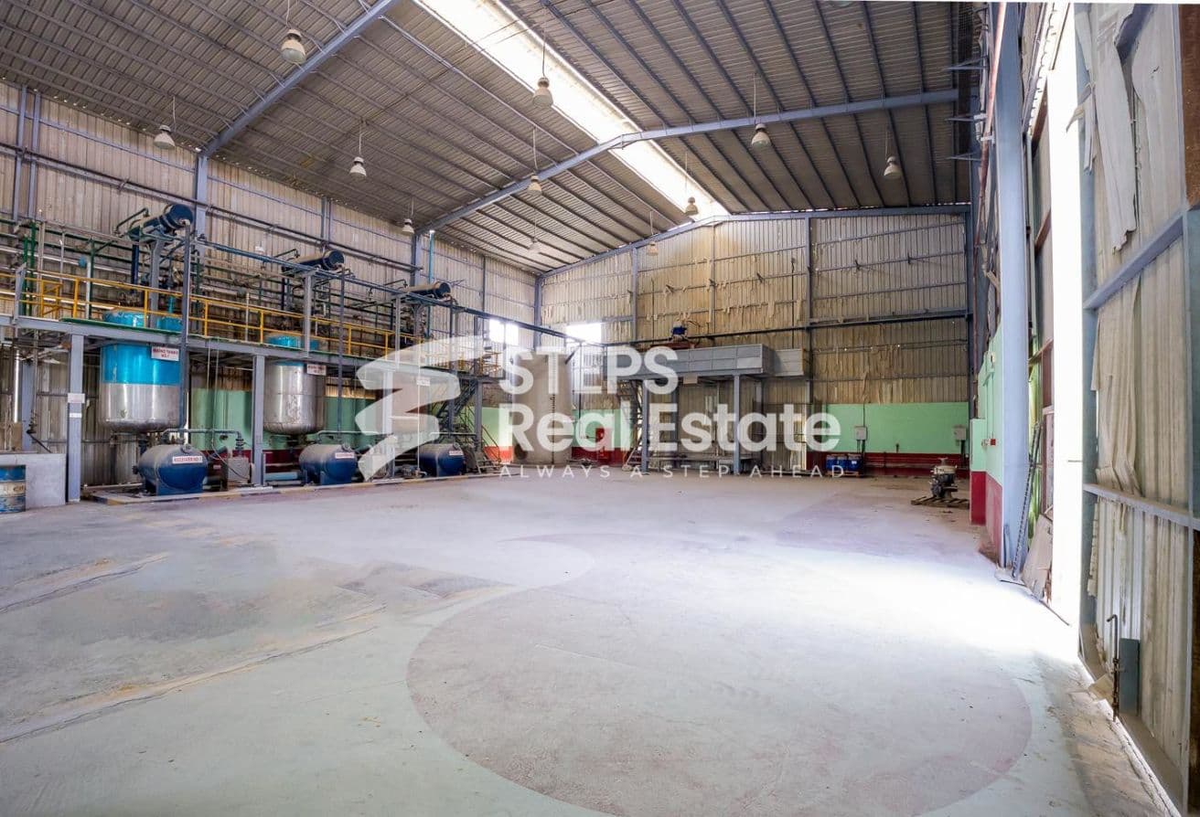 Prime Factory Warehouse Rental in Industrial Area