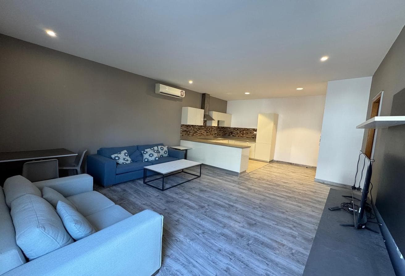 AFFORDABLE APARTMENT FULLY FURNISHED AND INCLUDE