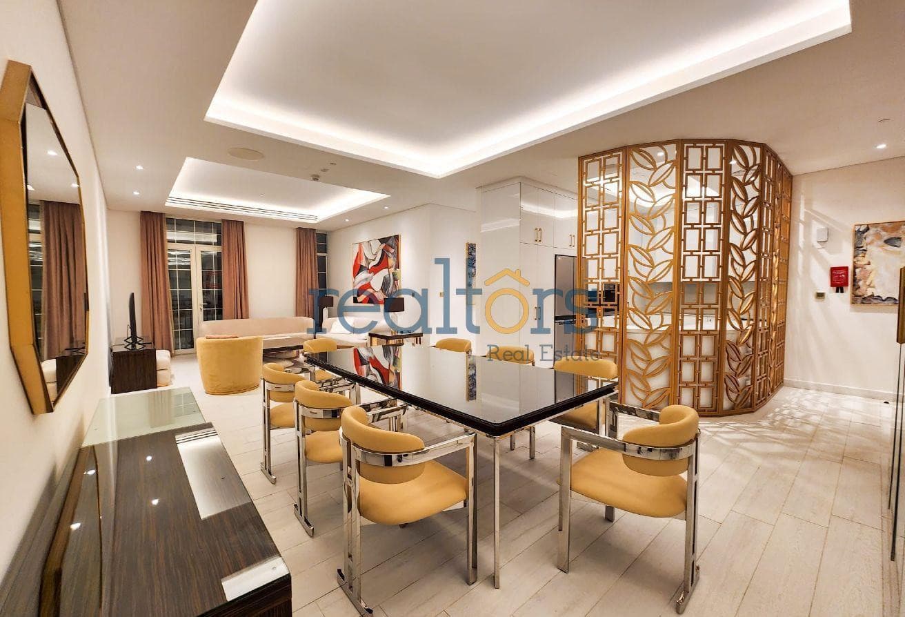 Spacious 3+Maid Apartment in Floresta Gardens