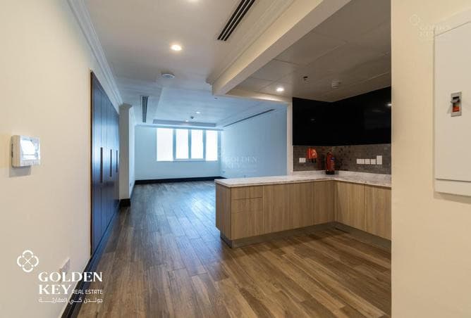 Balcony ✅ Beach Access ✅ Large Layout