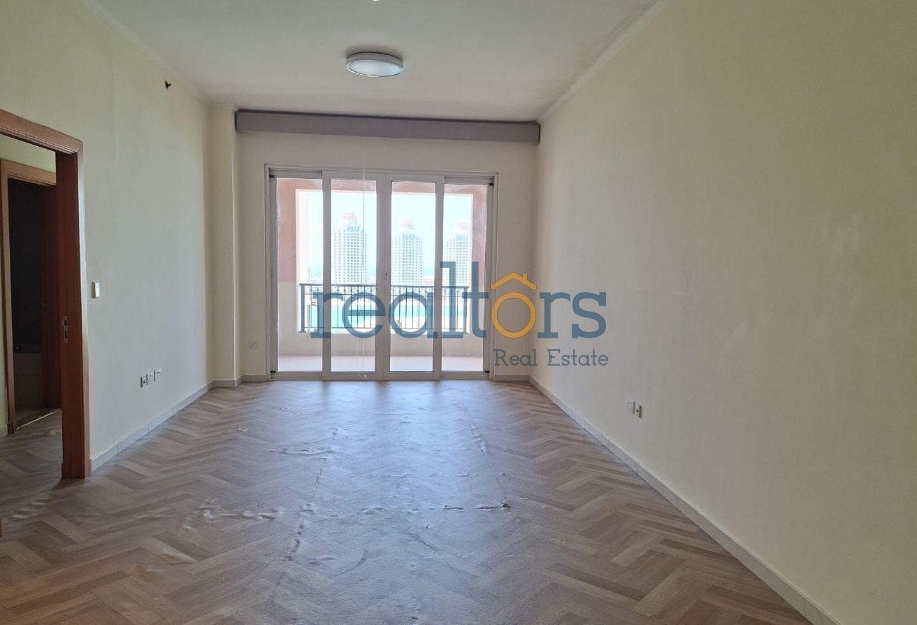Gorgeous 1 bedroom unit. Canal view. 1 month free